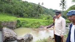 Dukung Peningkatan Hasil Panen, Wamendagri Bima Tinjau Kondisi Irigasi di Subang